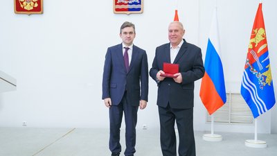 Губернатор Ивановской области вручил награды за достижения в сфере сельского хозяйства двум работникам АПК