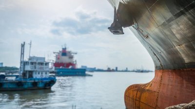 В России в рамках второго этапа инвестквот построят суда-рефрижераторы 