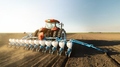 Минсельхоз: российские аграрии в целом готовы к посевной