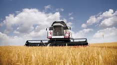 Российские аграрии собрали первый миллион тонн зерна нового урожая