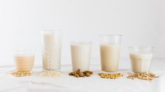 Продажи растительных аналогов молока в РФ выросли почти на 20% — эксперты