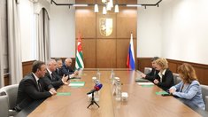 Оксана Лут и Президент Абхазии Бадра Гунба обсудили развитие взаимодействия стран в АПК