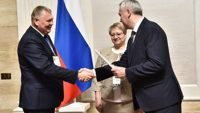 В Новосибирской области наградили победителей трудового соревнования в АПК
