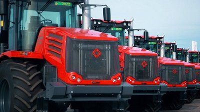 В 2022 году российские аграрии закупили более 53 тыс. единиц новой сельхозтехники и оборудования