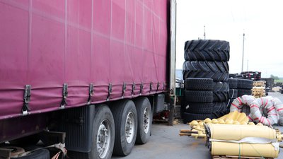 Новосибирские дилеры и сельхозпредприятия поделились запчастями с аграриями Беловодского района ЛНР