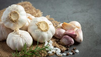 Потеснить китайский чеснок с томского рынка намерены местные аграрии