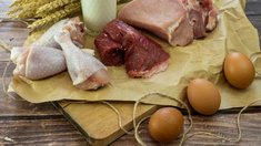 В Омской области производство свиней на убой выросло на 10,6%, птицы — на 12,5%