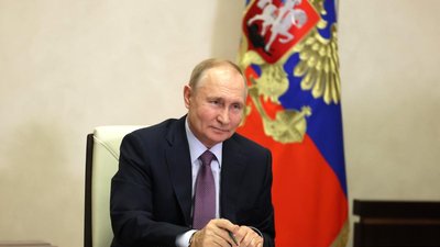 Путин поручил скорректировать стратегию развития АПК для роста производства на уровне не менее 3%