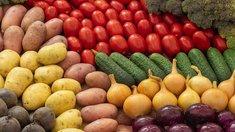 В Калининградской области подешевели огурцы, яблоки и мука