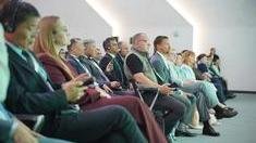 ИИ-сервис «Билингво» поддерживает мгновенный перевод на свыше 100 языков