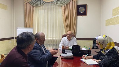 Шарип Шарипов рассмотрел обращения жителей Акушинского района Дагестана