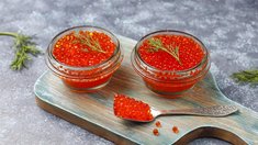 Производство красной икры в РФ по итогам года может составить 10–11 тыс. т — Росрыболовство