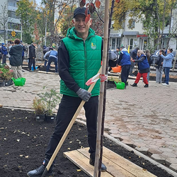 В Башкирии агробанк принял участие в создании сквера в центре Уфы