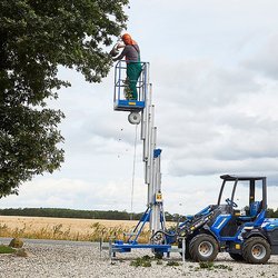 «Будущее уже наступило»: Электрический минипогрузчик MultiOne EZ7 меняет правила игры на Российском рынке