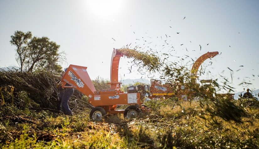 Измельчители Tomcat: Мощность, Надежность и Эффективность для Профессиональной Переработки Древесины