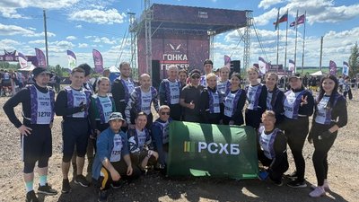 В банке грязи не боятся: сотрудники башкирского РСХБ прошли полосу препятствий «Гонки героев»