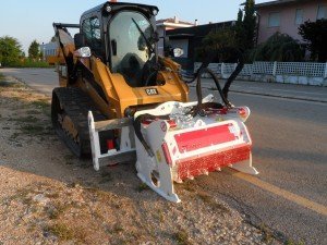 Инструкция по установке дорожной фрезы CM Crusher на мини-погрузчик