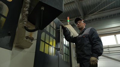 Расширяем ассортимент в рамках импортозамещения. Гусеницы для траншеекопателей Tesmec
