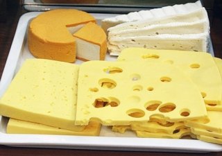 Новосибирские сыроделы занялись производством копченой моцареллы