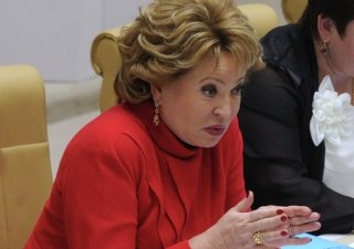 Матвиенко хочет лишать ритейлеров прав на торговлю за "просрочку"