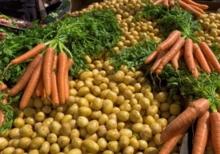 Овощи и яйца нарушили планы ЦБ