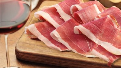 АЧС угрожает французским производителям мясных деликатесов