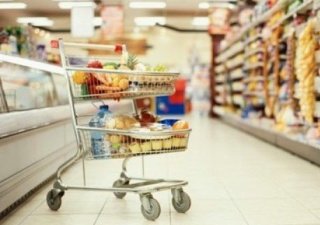 Челябинские магазины замещают импорт отечественной продукцией