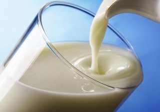 Молочные реки в каменистых берегах