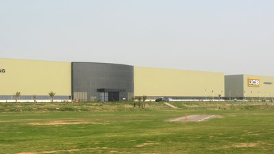 JCB открывает два новых завода в Индии и празднует 35 лет ведения успешного бизнеса в этой стране