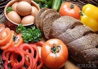 Контролеры заявляют о плохом качестве 30% пищевых продуктов Петербурга