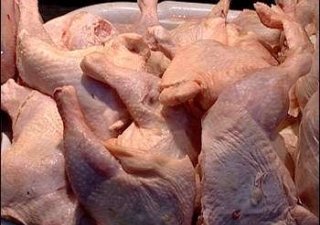 На Сахалине задержана очередная партия курятины сомнительного качества