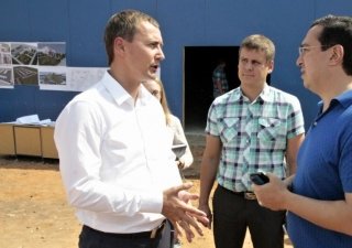 Заместитель председателя правительства Тульской области Денис Тихонов побывал на строительной площадке ООО «Воловский бройлер»