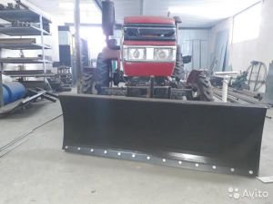 Отвал на минитрактора