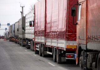 Эксперты: Новые таможенные правила угрожают экономической безопасности России