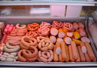 Омская область на производстве мяса планирует заработать около 200 миллионов рублей