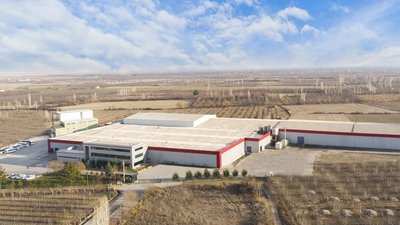 ВЕДУЩИЙ ПРОИЗВОДИТЕЛЬ ОРГАНИЧЕСКИХ ФРУКТОВ MAPEKS ORGANICS ПОВЫШАЕТ КАЧЕСТВО ПРОДУКЦИИ И ПРОИЗВОДИТЕЛЬНОСТЬ С ПОМОЩЬЮ СОРТИРОВЩИКА TOMRA BLIZZARD