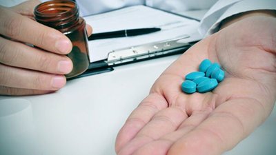 АНОНС - МИКРОБЫ - АНТИБИОТИКИ - УСТОЙЧИВОСТЬ - ВЫХОД