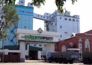 «Алейскзернопродукт» начало поставку комбикормов для рыб