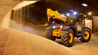 Новый телескопический погрузчик JCB Agri