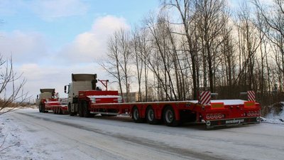 Meusburger Новтрак начал год с отгрузки низкорамных полуприцепов