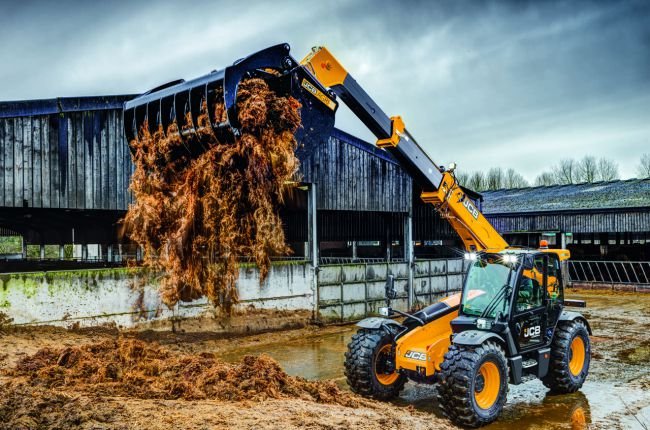 Больше возможностей для аграриев: JCB обновила модельный ряд ковшей