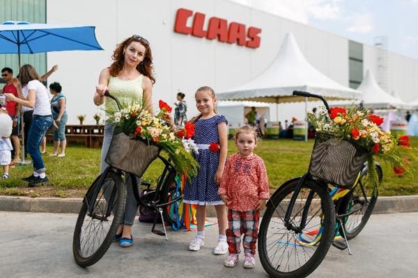CLAAS: Более 2,5 тысяч гостей завода «завели лето» в Краснодаре