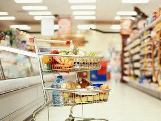 РФ сняла запрет на поставку украинских продуктов в Крым